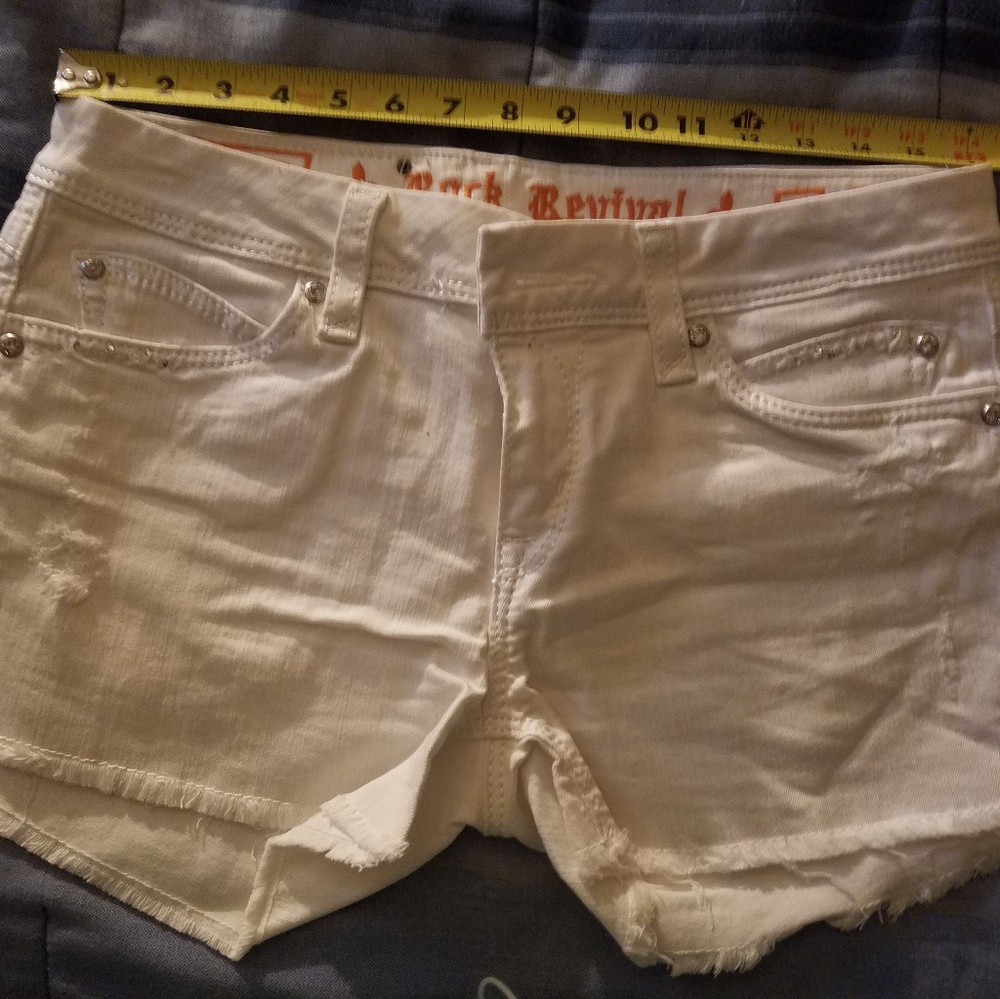 Rock revival shorts sz 30